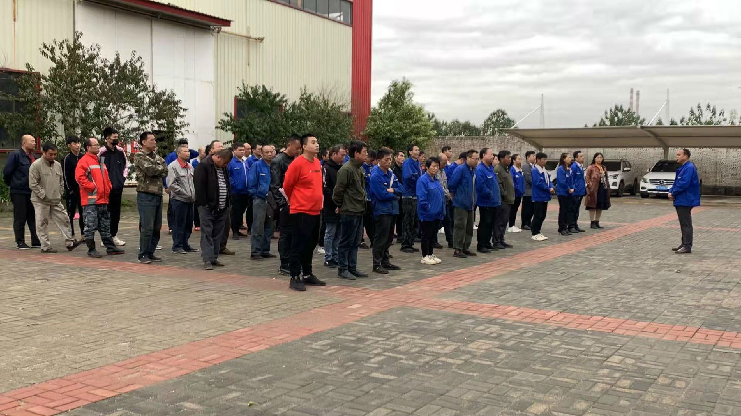 綜合辦馮總.jpg 綜合辦馮總.jpg