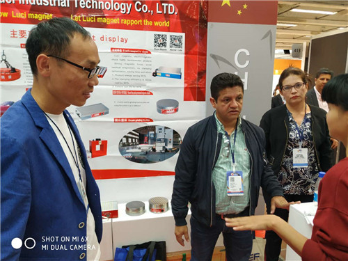 公司國(guó)內(nèi)外展會(huì)