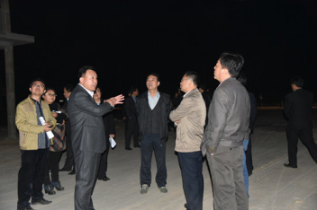 臨清市領(lǐng)導來魯磁科技考察二期在建工程