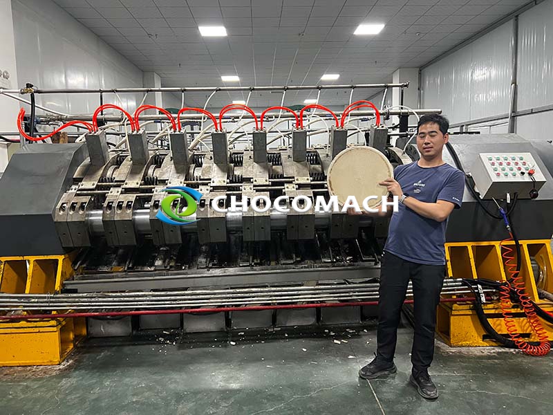 鑫兆豐奔赴千里為新疆喀什核桃榨油機客戶售后回訪